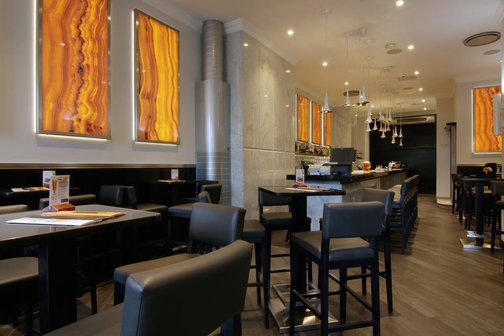 Brovaria Hotel Stary Rynek - Old Town Square بوزنان المظهر الخارجي الصورة