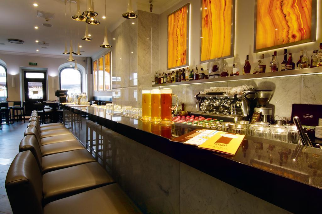 Brovaria Hotel Stary Rynek - Old Town Square بوزنان المظهر الخارجي الصورة