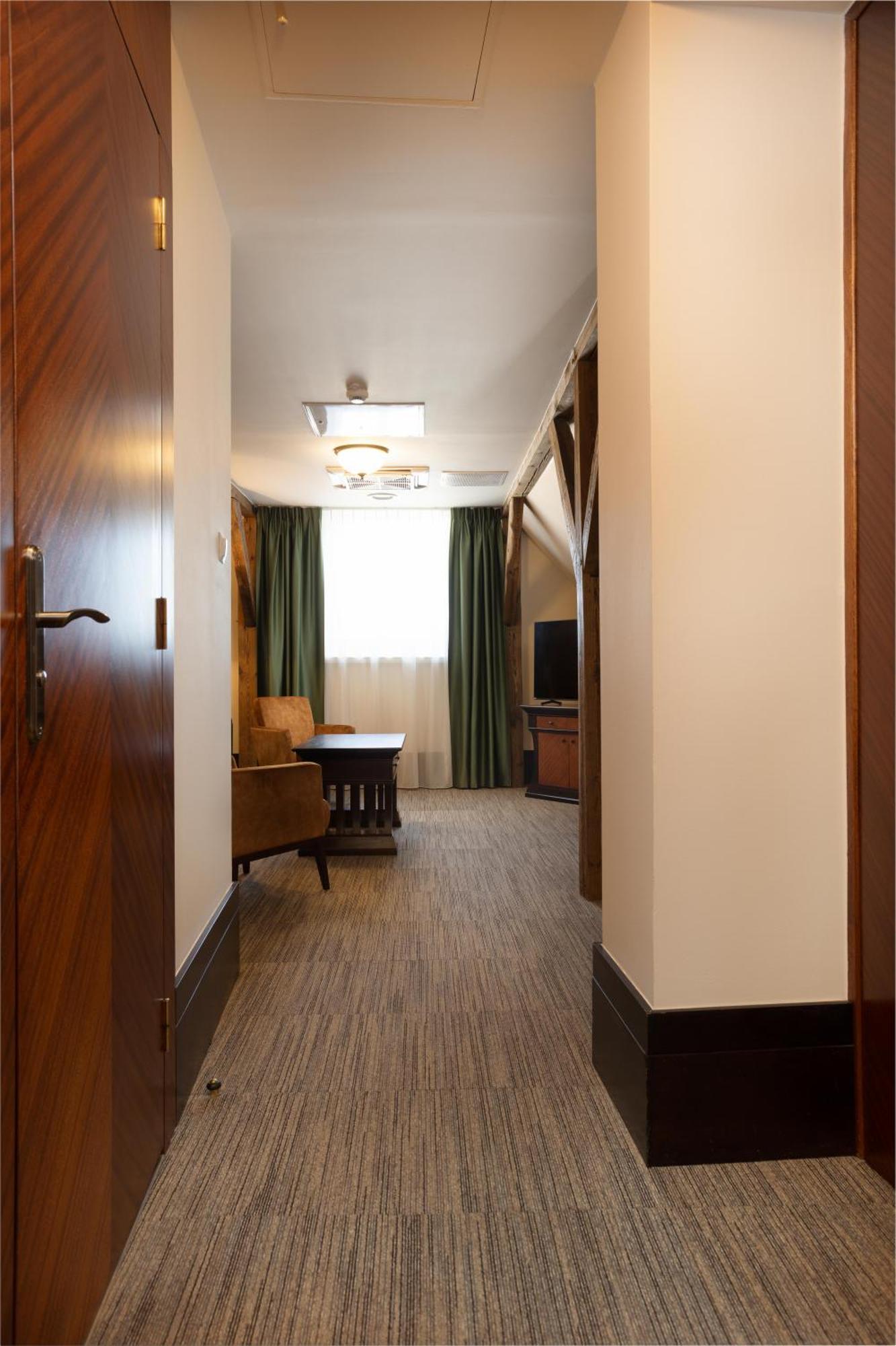 Brovaria Hotel Stary Rynek - Old Town Square بوزنان المظهر الخارجي الصورة
