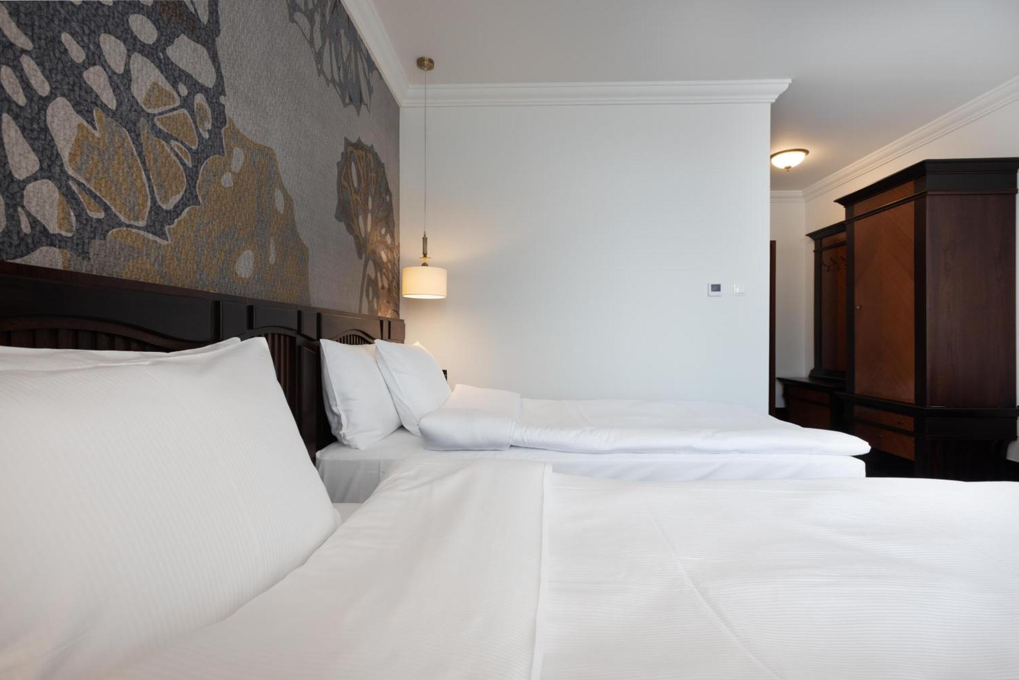 Brovaria Hotel Stary Rynek - Old Town Square بوزنان المظهر الخارجي الصورة