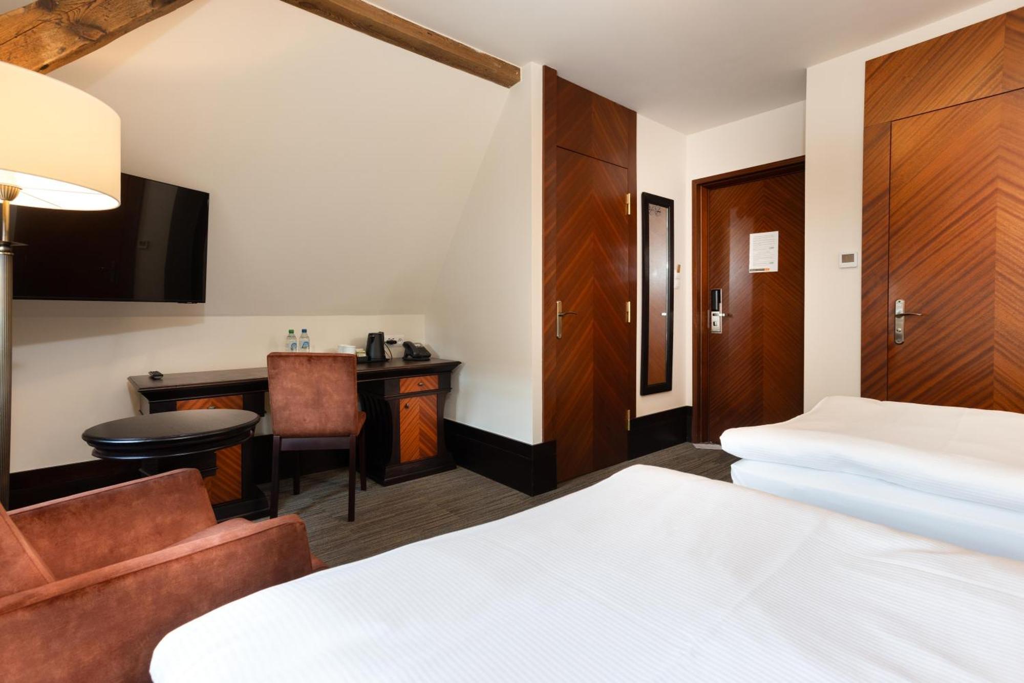 Brovaria Hotel Stary Rynek - Old Town Square بوزنان المظهر الخارجي الصورة