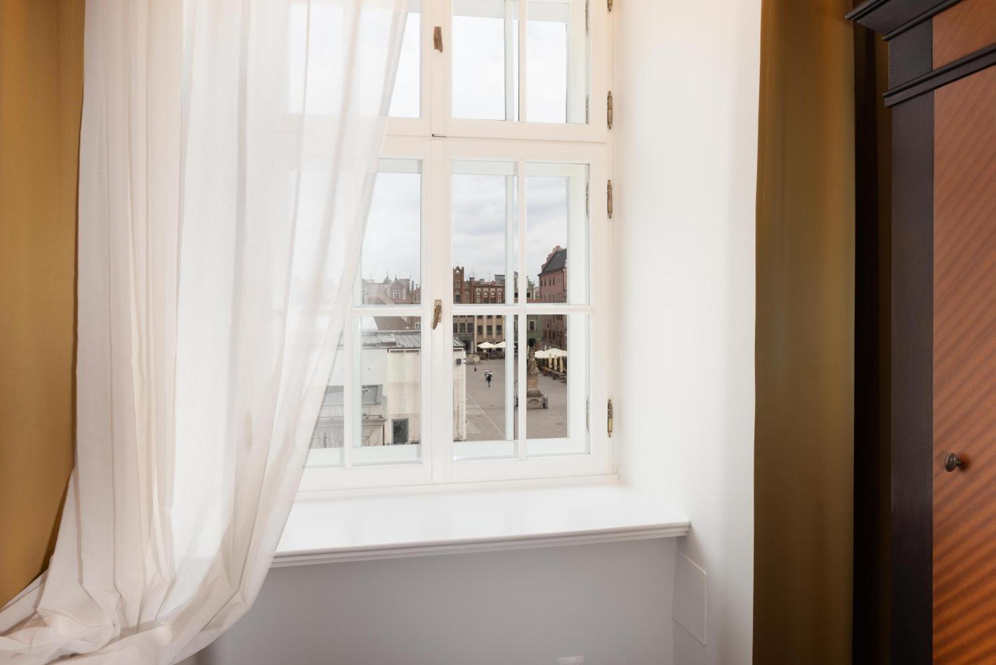 Brovaria Hotel Stary Rynek - Old Town Square بوزنان المظهر الخارجي الصورة