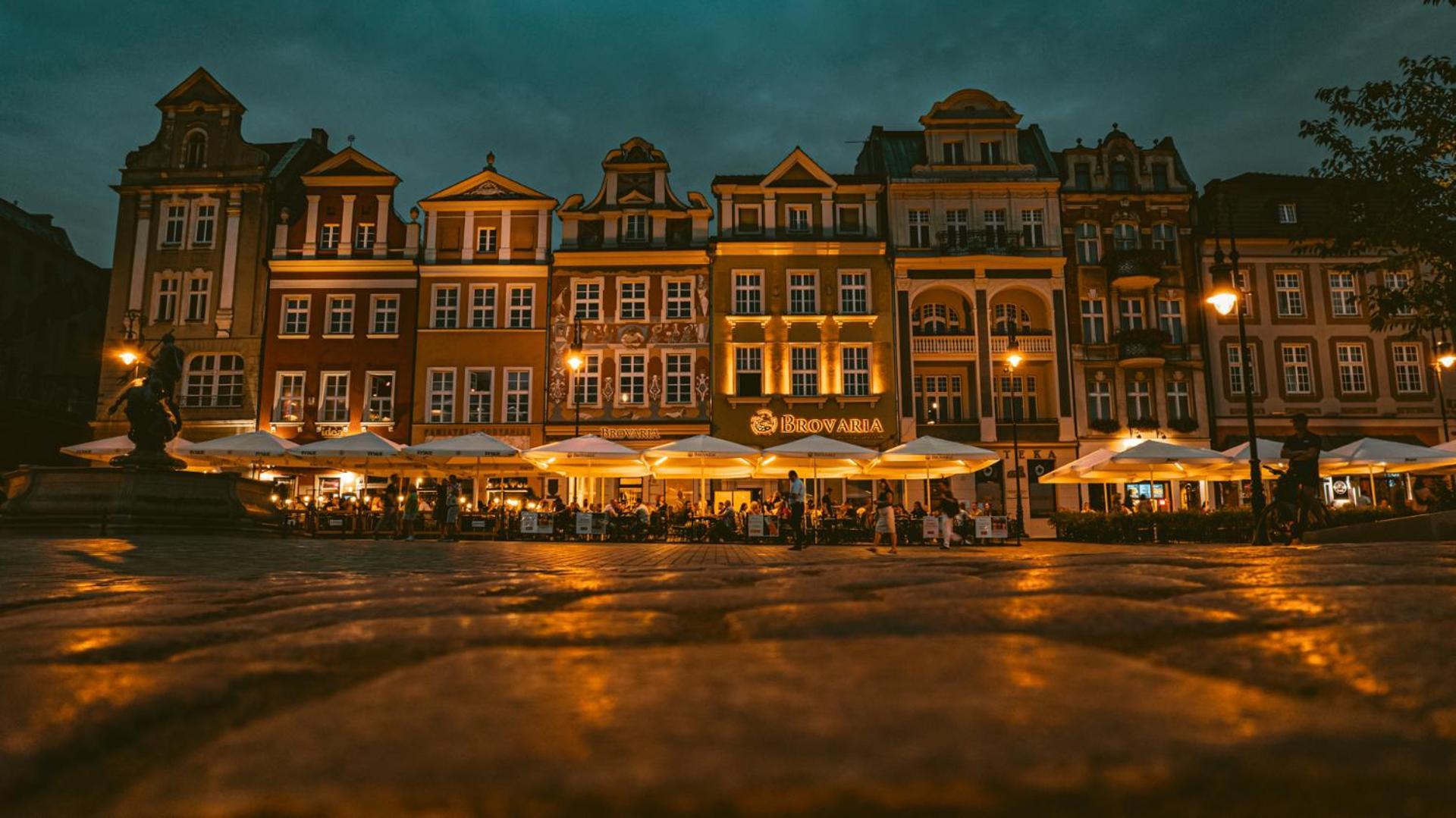 Brovaria Hotel Stary Rynek - Old Town Square بوزنان المظهر الخارجي الصورة