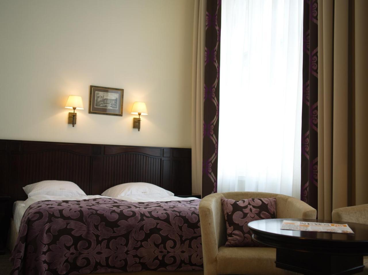 Brovaria Hotel Stary Rynek - Old Town Square بوزنان المظهر الخارجي الصورة