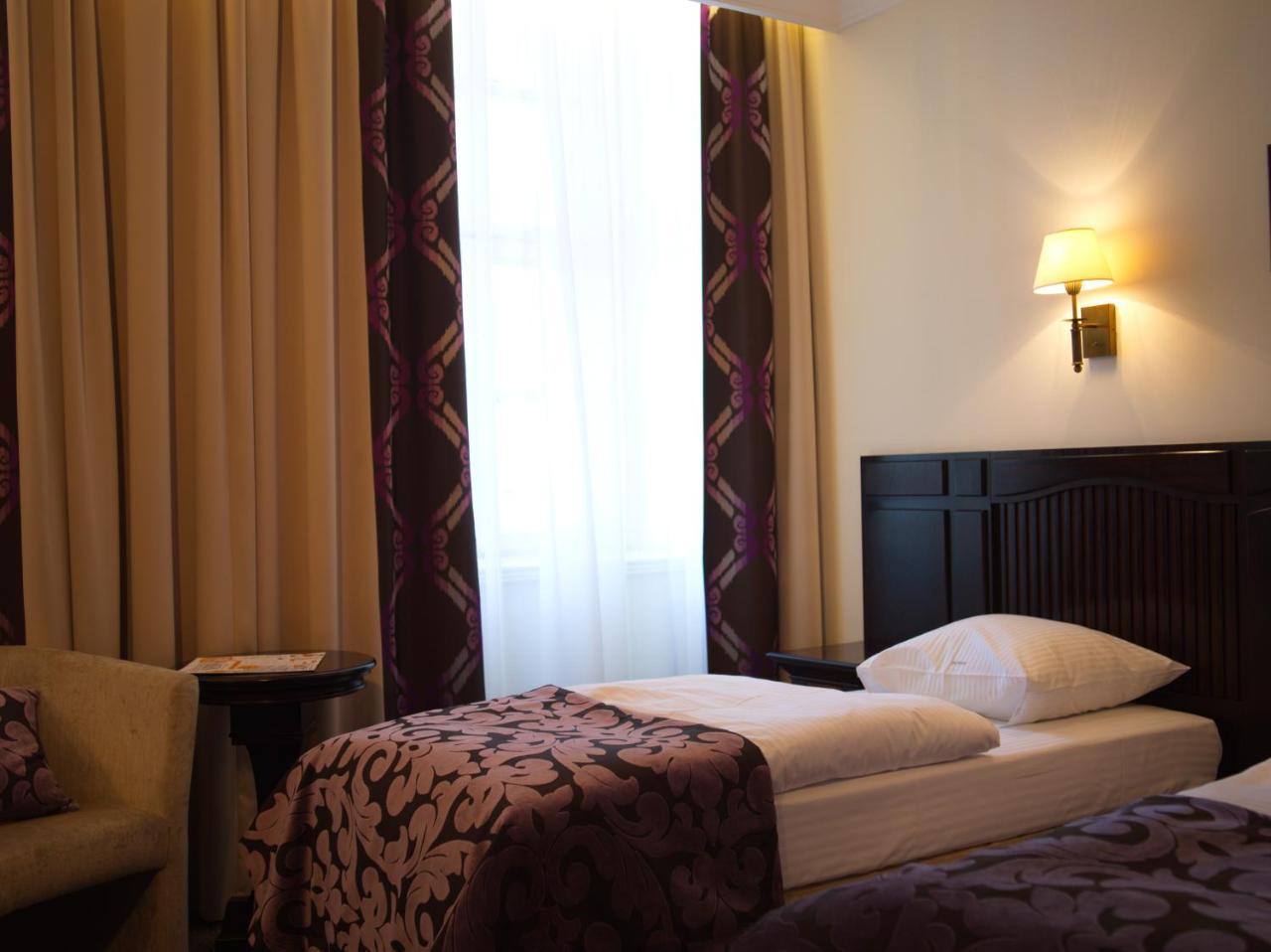Brovaria Hotel Stary Rynek - Old Town Square بوزنان المظهر الخارجي الصورة