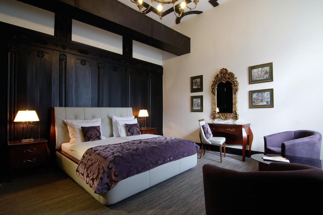Brovaria Hotel Stary Rynek - Old Town Square بوزنان المظهر الخارجي الصورة